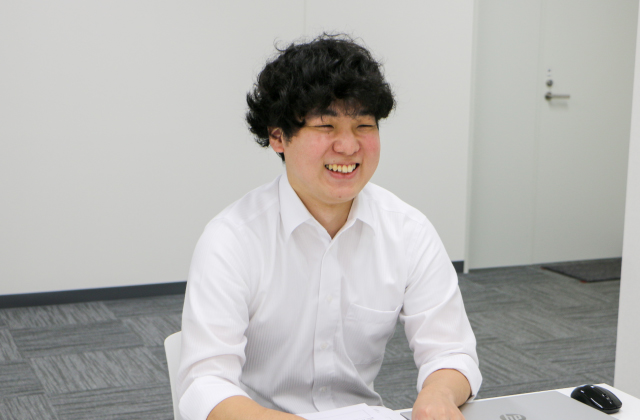 会社説明会で職場の明るい雰囲気を感じ、志望しました。